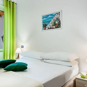 Gocce Villas - Joes Flat 1 Modern